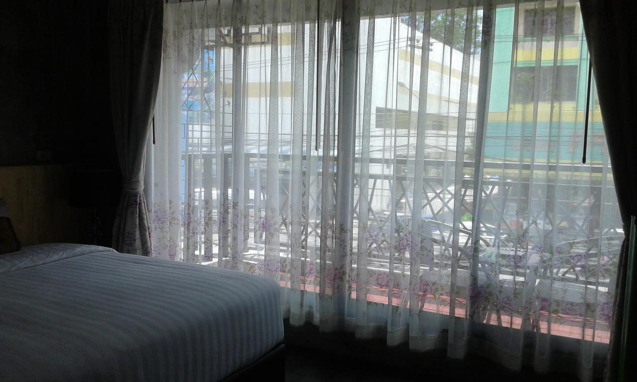 Hostel King Kong At *